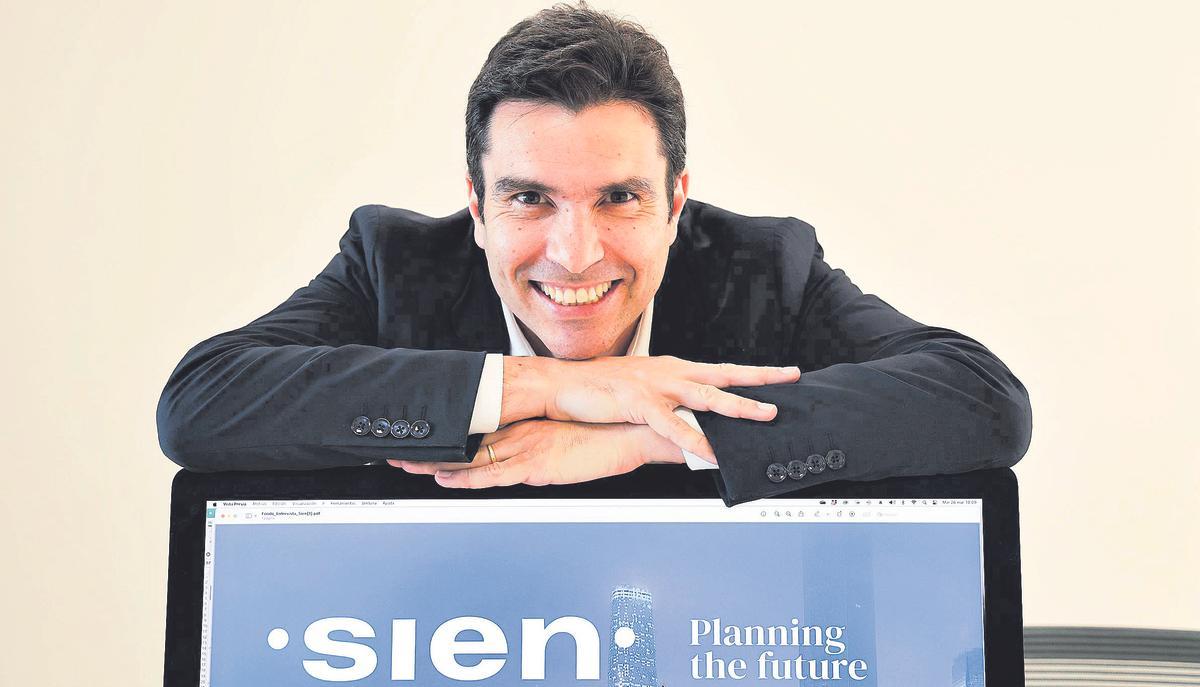 El CEO de Sien Consulting, Mariano Torres, en las instalaciones de la  firma.