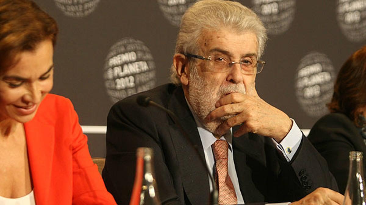 Dialoguem. Si no, acabarem malament, assegura José Manuel Lara, president del Grup Planeta, sobre la independència de Catalunya.