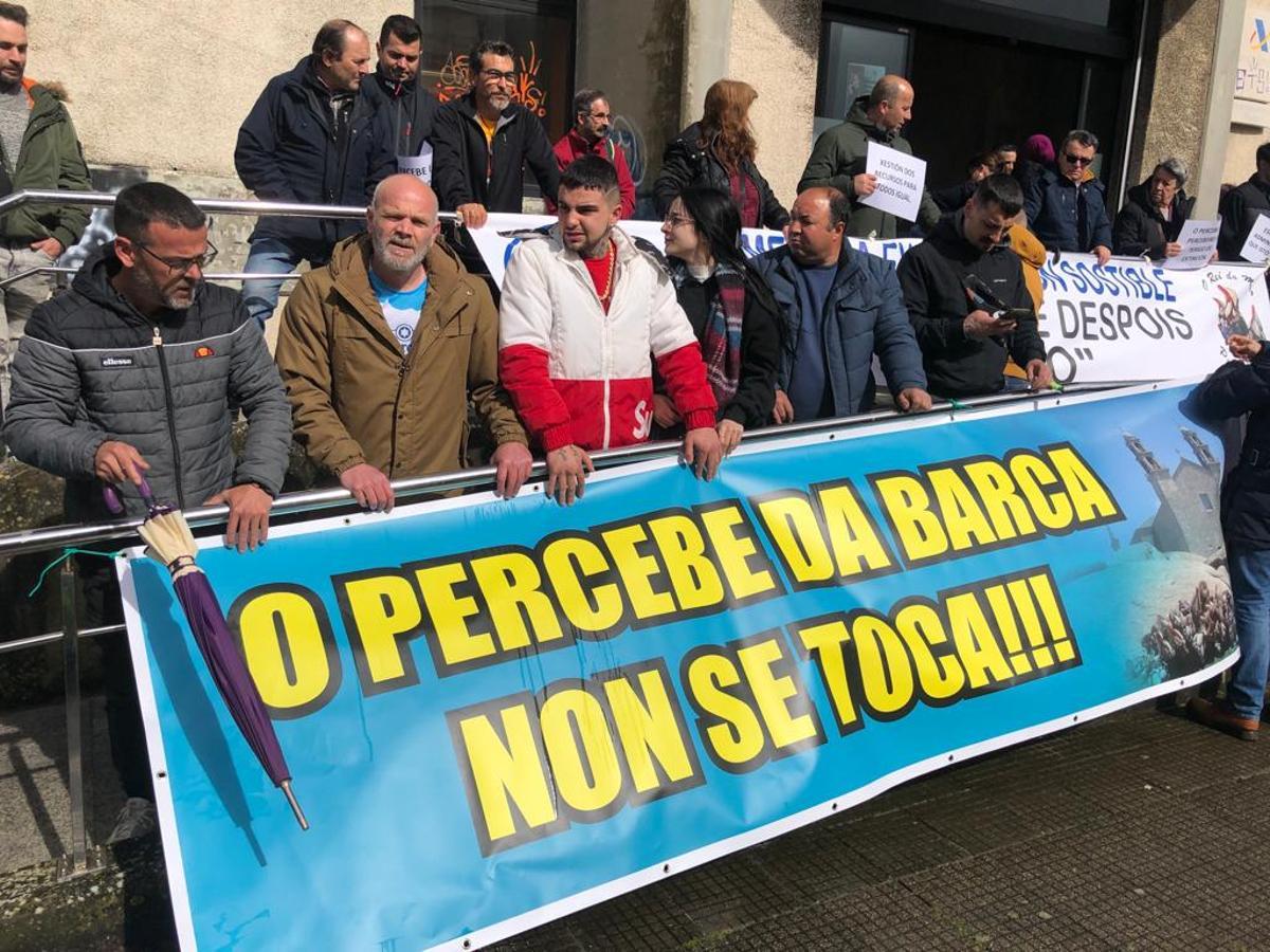 La protesta de los percebeiros, en Ribeira.