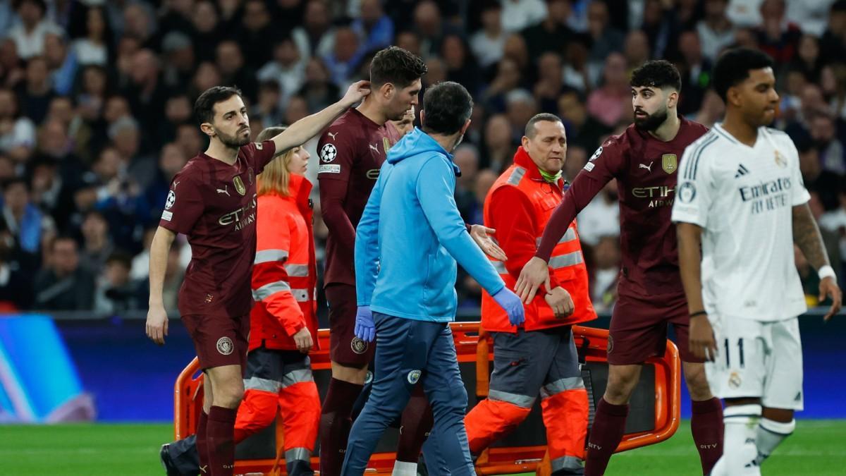 Stones se lesionó en la primera parte ante el Real Madrid