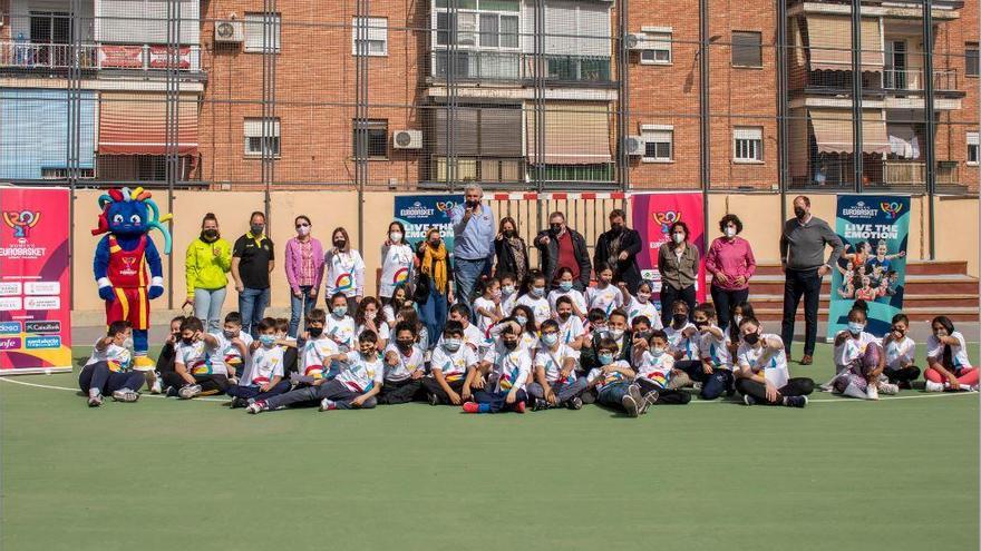 El EuroBasket Valencia 2021 llega al Colegio Lope de Vega de Torrent