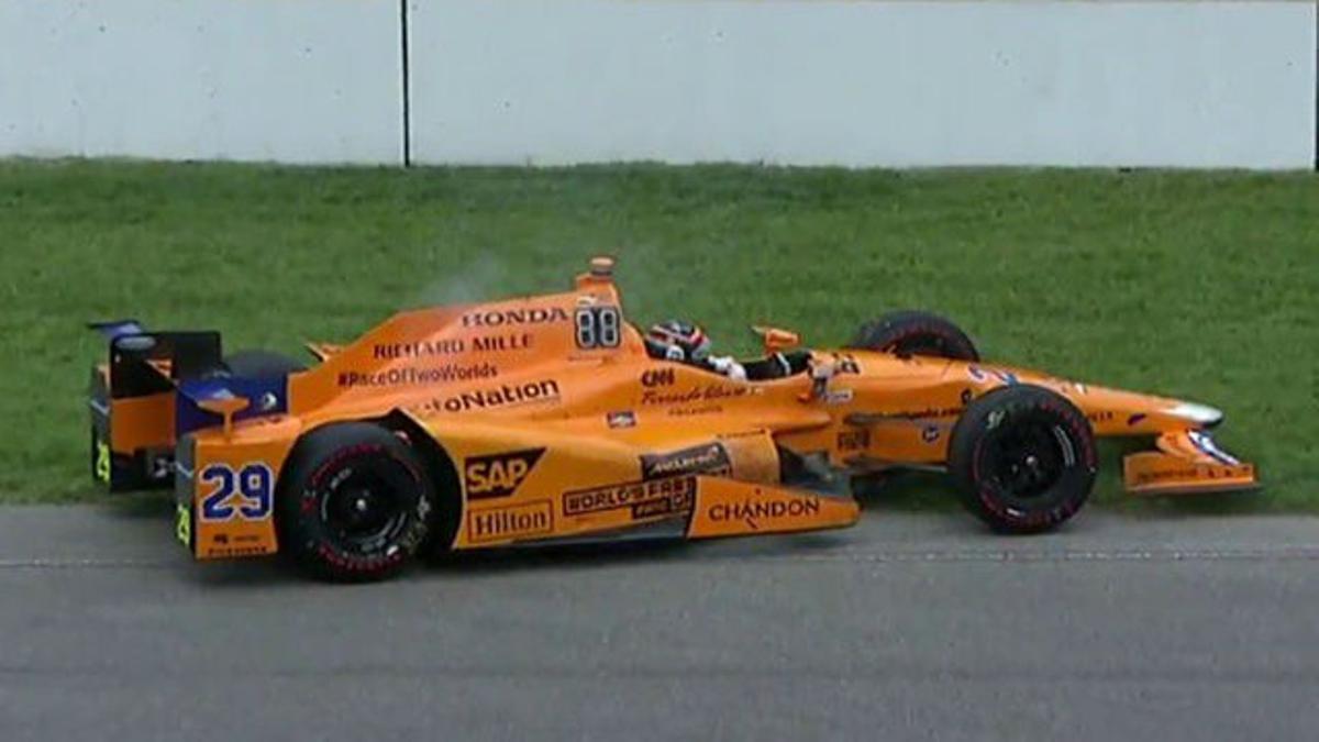 El motor de Fernando Alonso se rompió en las 500 Millas de Indianápolis