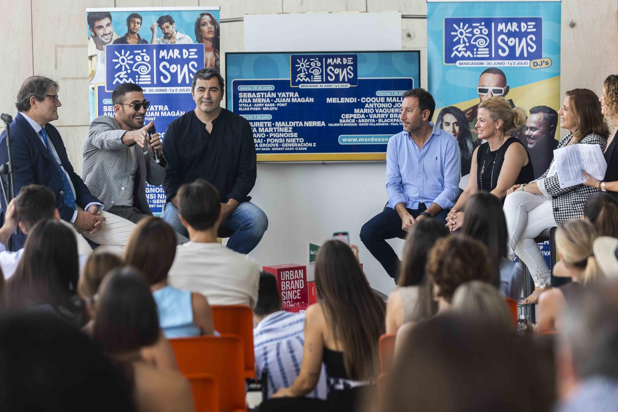 Miguel Ángel Silvestre triunfa en la presentación de Mar de Sons en València