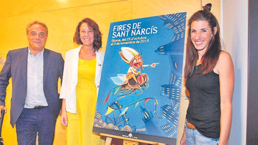 Un jove sant Narcís sobrevolant Girona            per anunciar les Fires