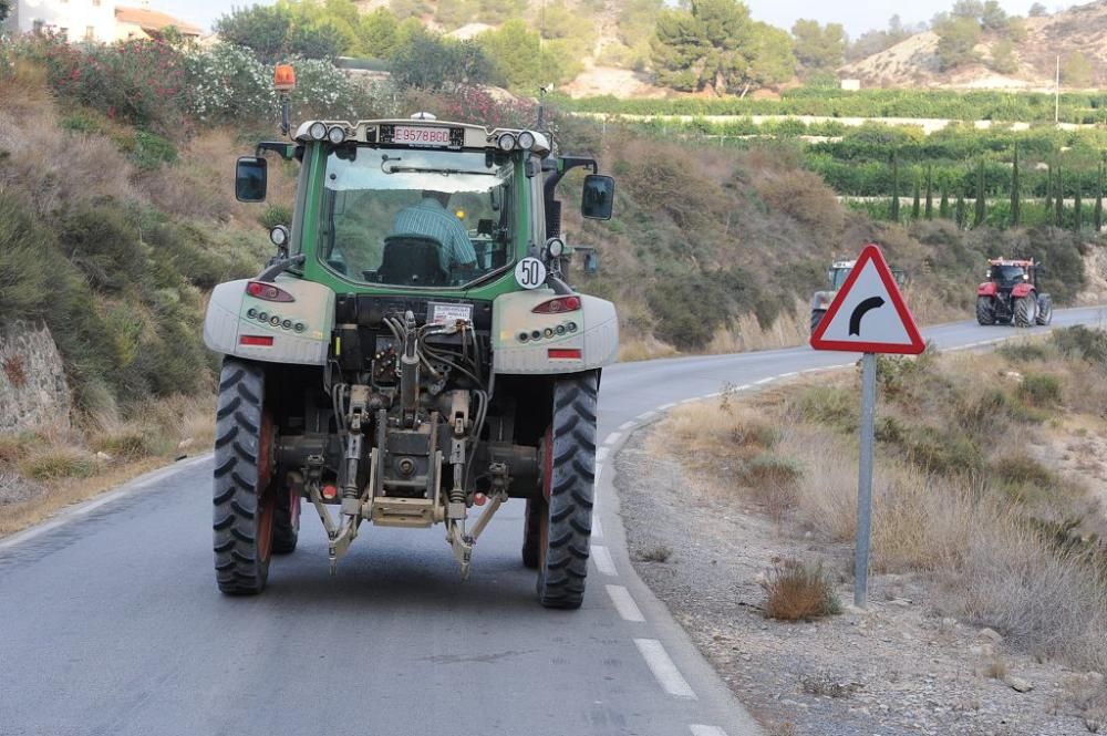 La protesta de agricultores a su paso por el Garru