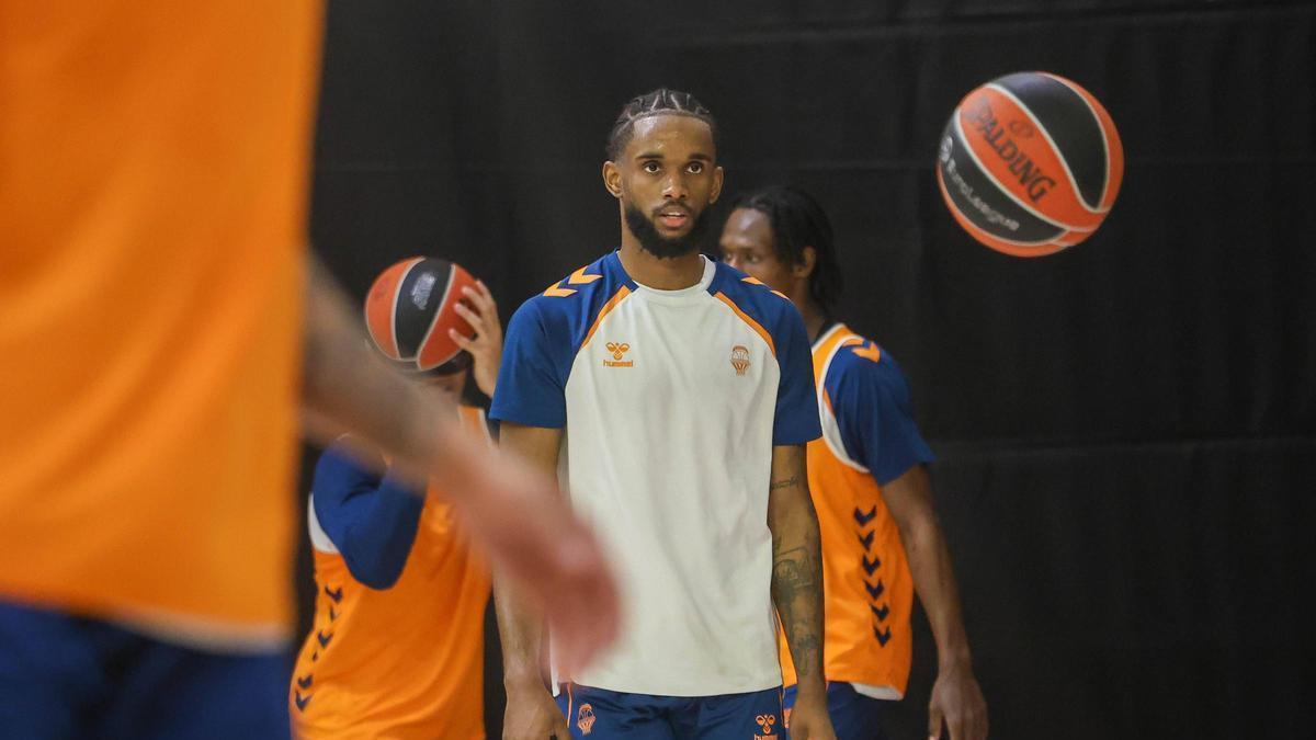 Jean Montero, en uno de los últimos entrenamientos del Valencia Basket en el Roig Arena.