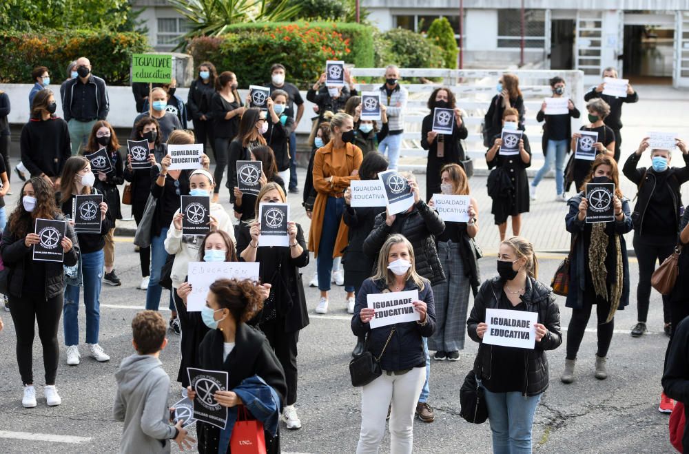 Los IES Sánchez Cantón y Valle Inclán, en pie de guerra por la educación presencial