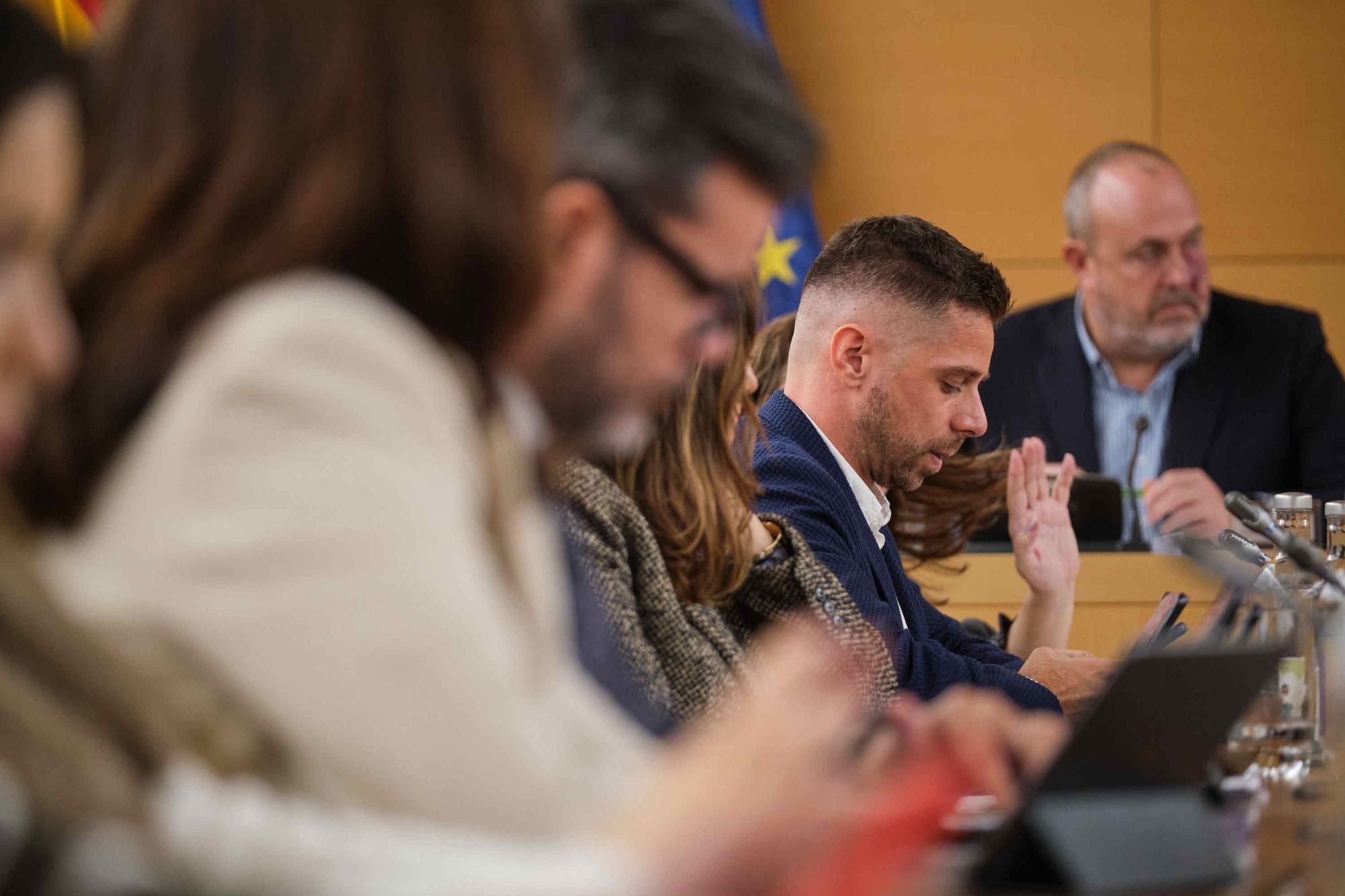 Pleno extraordinario y urgente del Cabildo de Tenerife