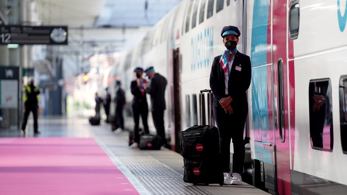 MADRID. 07.05.2021. ECONOMIA. El tren 'low cost' francés Ouigo arranca este lunes sus operaciones entre Madrid y Barcelona. Acto de presentación. FOTO: JOSÉ LUIS ROCA