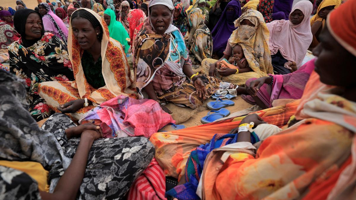 Unos 20.000 civiles huyen de Sudán al Chad, según la ONU