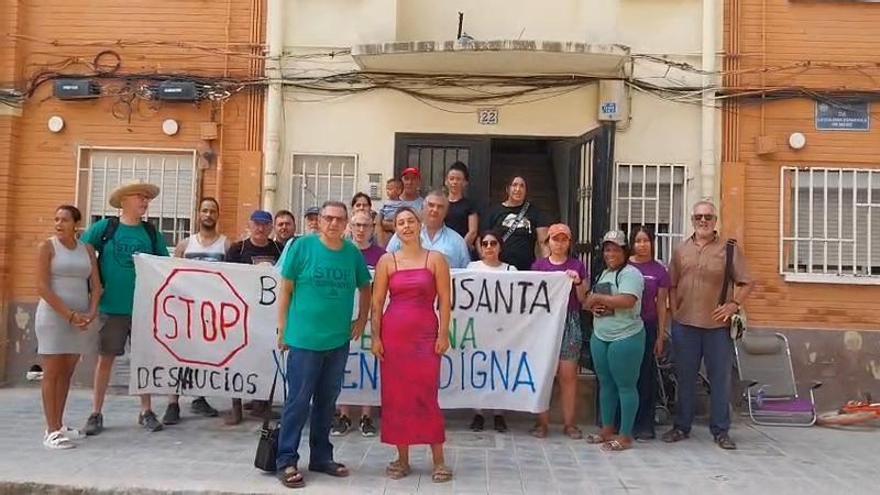 Desahucio de Ana Isabel, con discapacidad, y su hija Alba, con dos niños de 10 y 6 años.
