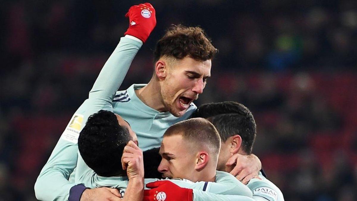 Kimmich y sus compañeros celebrando el 0-1