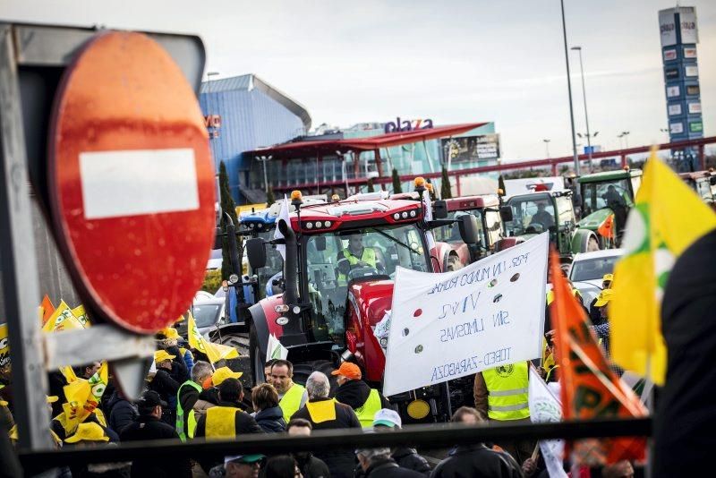 Manifestación de agricultores en Zaragoza