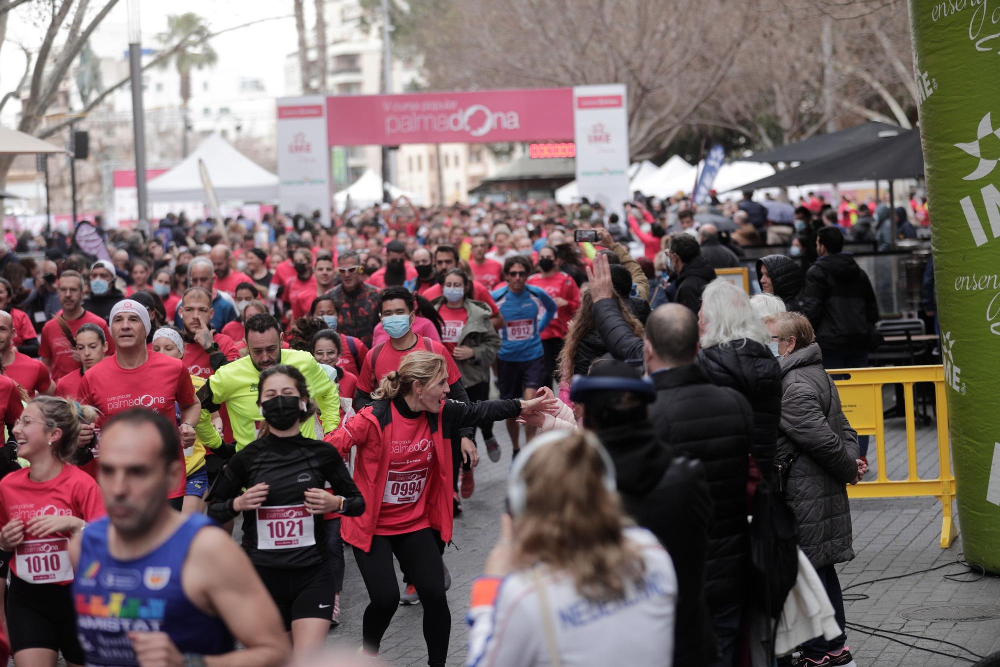 Alrededor de 2.500 personas participan en la V Cursa Popular Palmadona