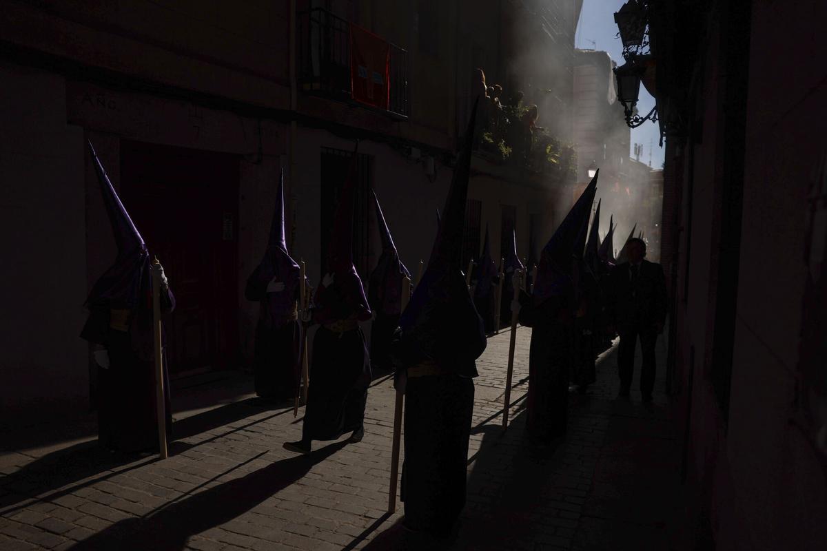 Las mejores imágenes de las procesión de Jesús 'El Pobre' en el Jueves Santo de Madrid. Las mejores imágenes de las procesión de Jesús 'El Pobre' en el Jueves Santo de Madrid.