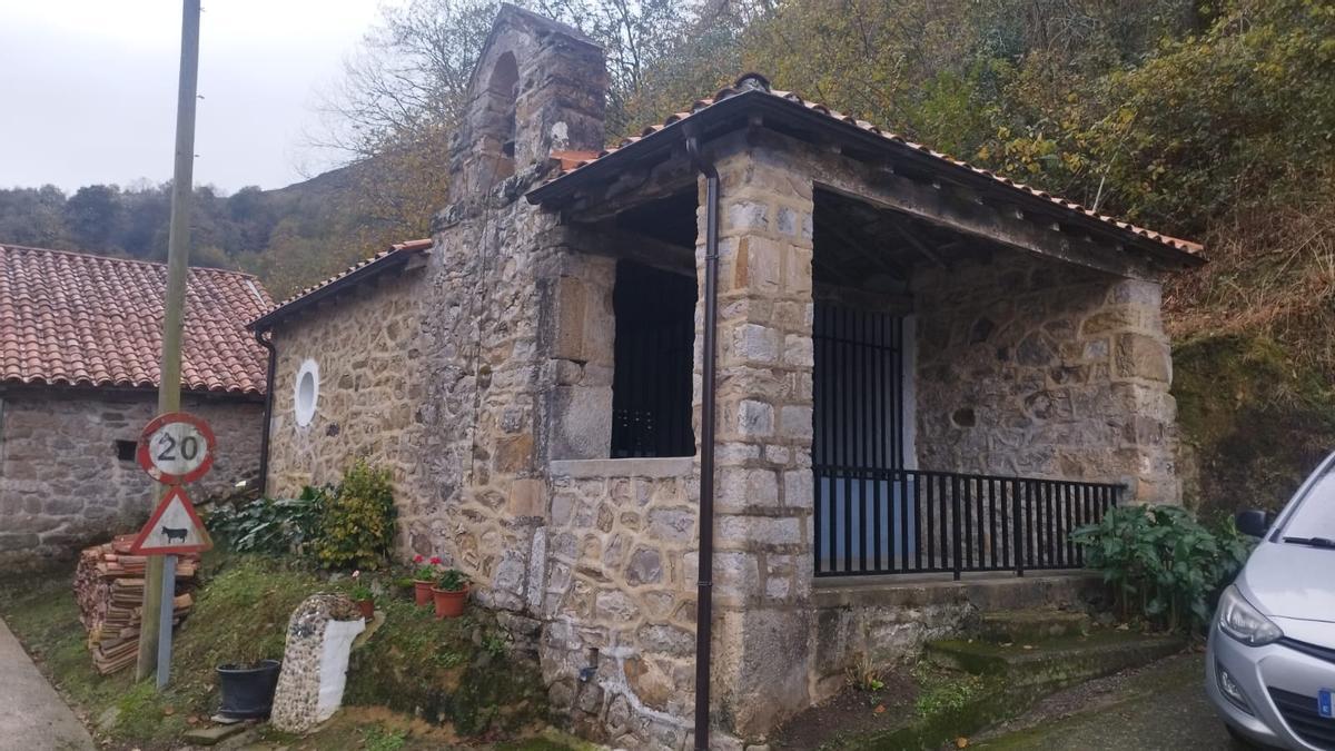 Capilla de San Tirso de Riofabar