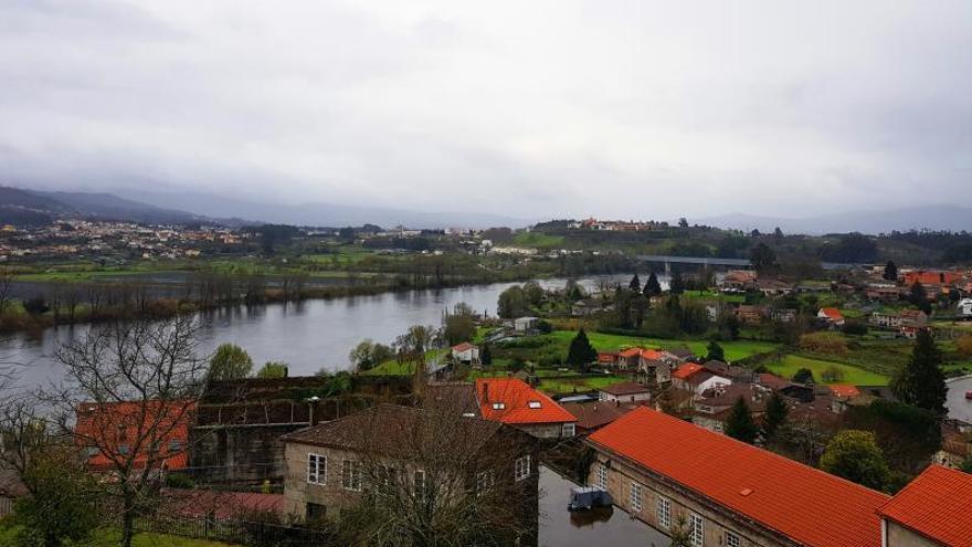 Vista del río Miño desde la catedral de Tui. / Marta G. Brea