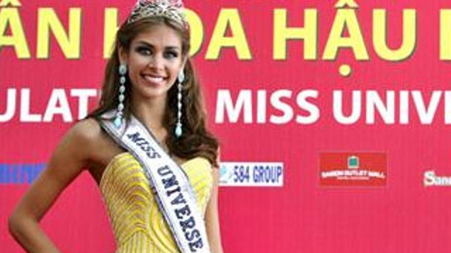 La venezolana Dayana Mendoza se hace con la corona de Miss Universo 2008