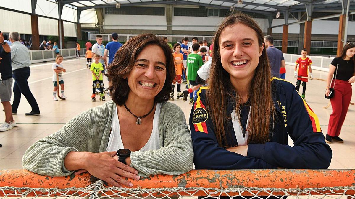 Cristina Fernández junto a Maria Sanjurjo, cuando esta fue campeona del mundo en 2019. |  // VÍCTOR ECHAVE 