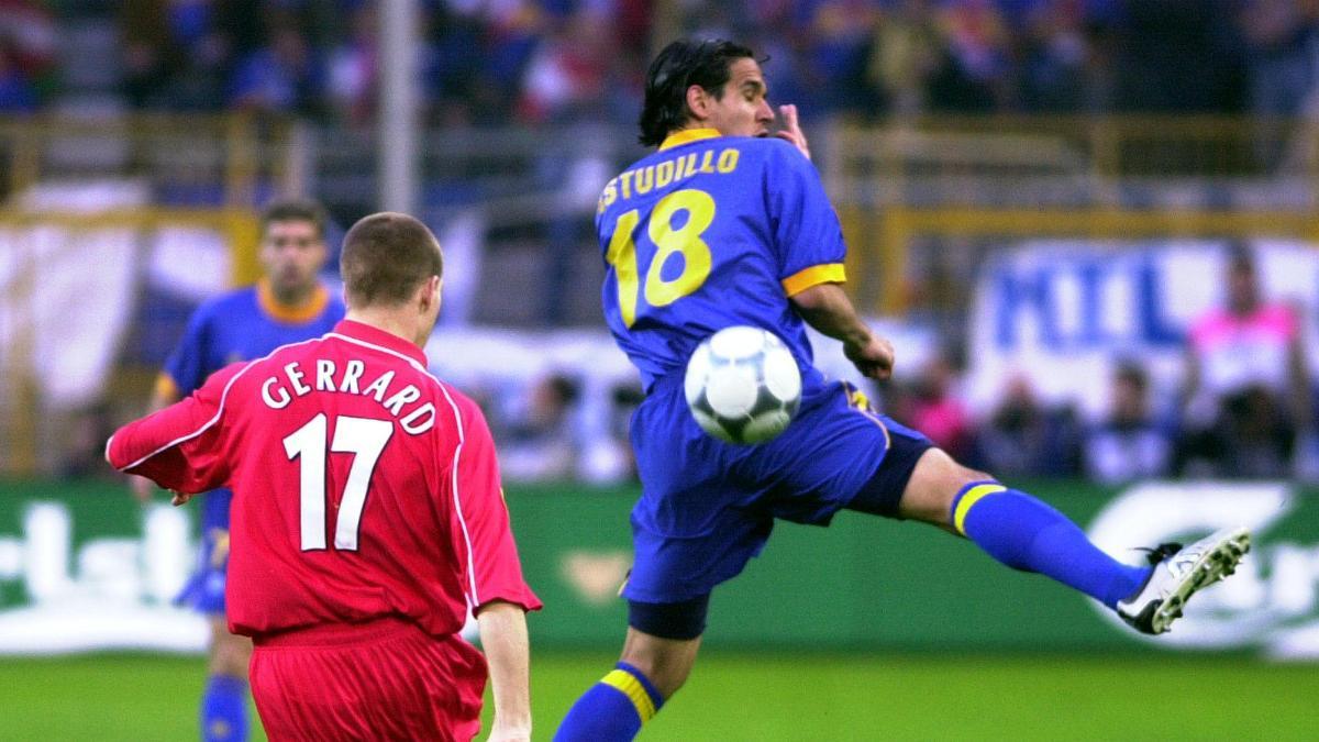 Steven Gerrard, durante la final de la Europa League de 2001 ante el Alavés