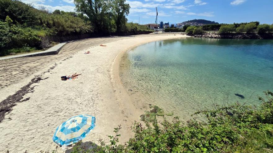 La desconocida playa de la ría de Vigo que estrena bandera azul este verano: está a un paso del centro urbano
