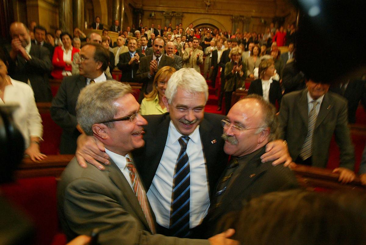 BARCELONA 29/9/2005 APROBACION DEL ESTATUT EN EL PARLAMENT EN LA IMAGEN SAURA MARAGALL Y CAROD FOTO DE JULIO CARBO