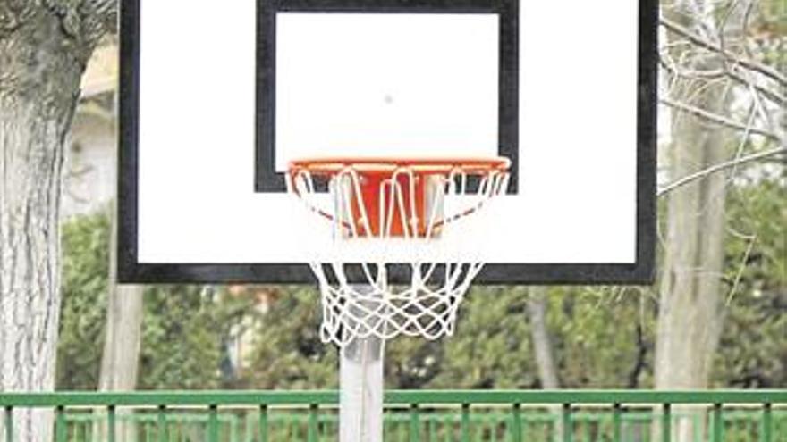 Cae un monitor de baloncesto en Córdoba que poseía material pedófilo