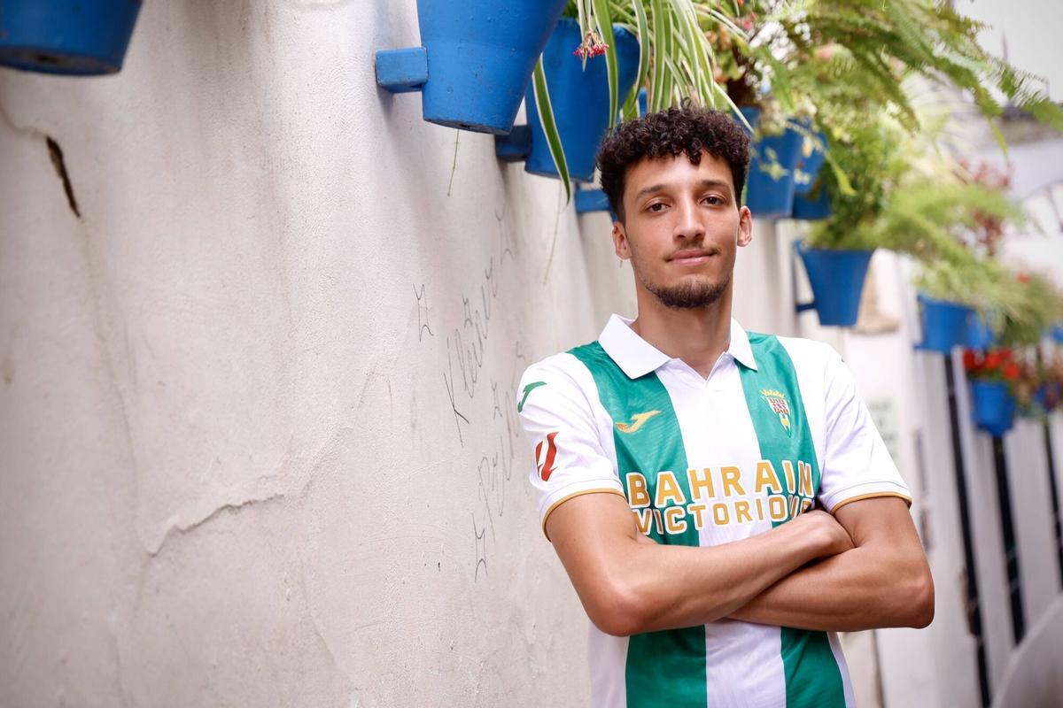 Ghailan y El Jebari son presentados como jugadores del Córdoba CF