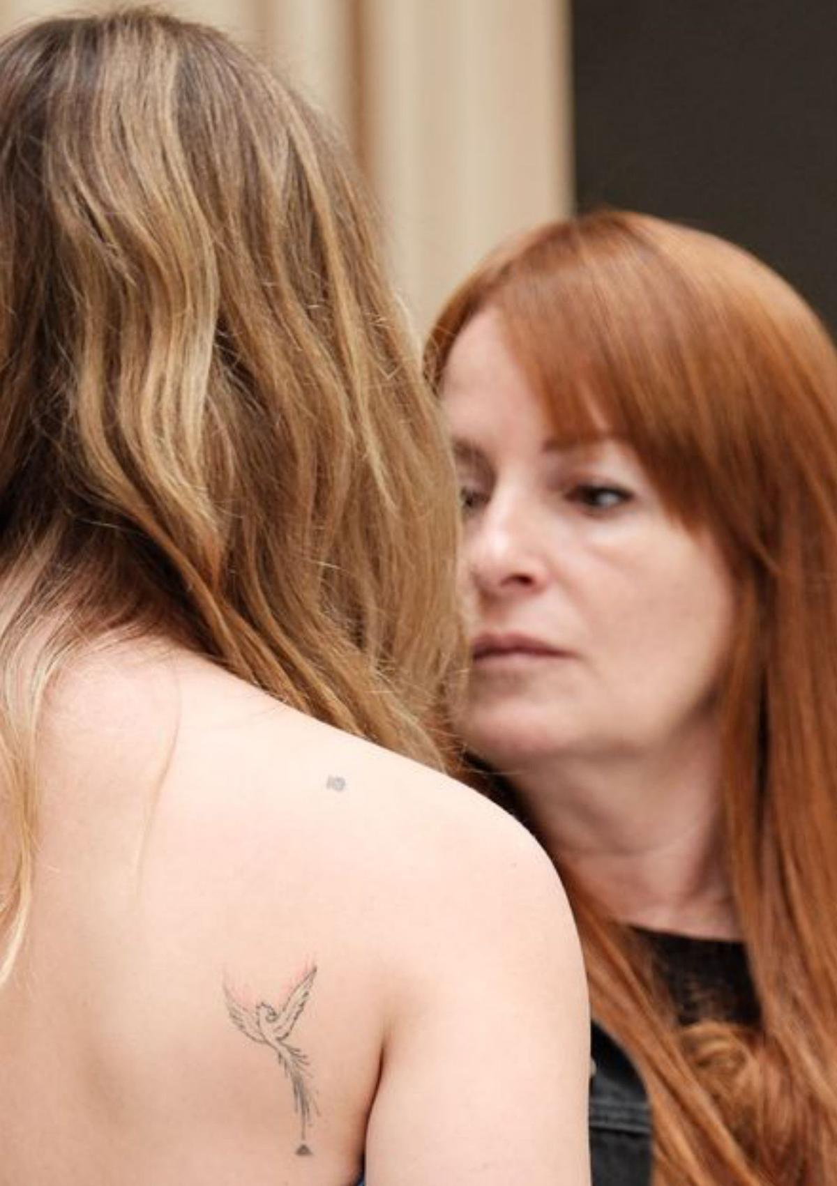 Nicole Wallace y su tatuaje. | GREGORIO MARRERO