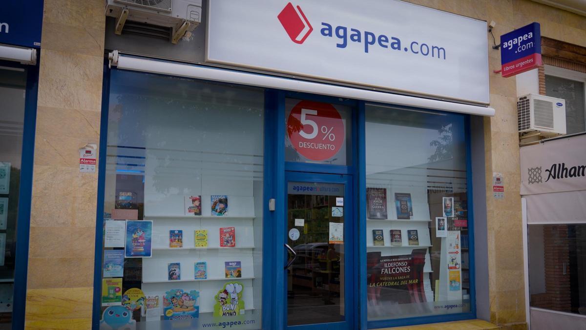 Agapea tiene cinco librerías físicas y un punto de recogida