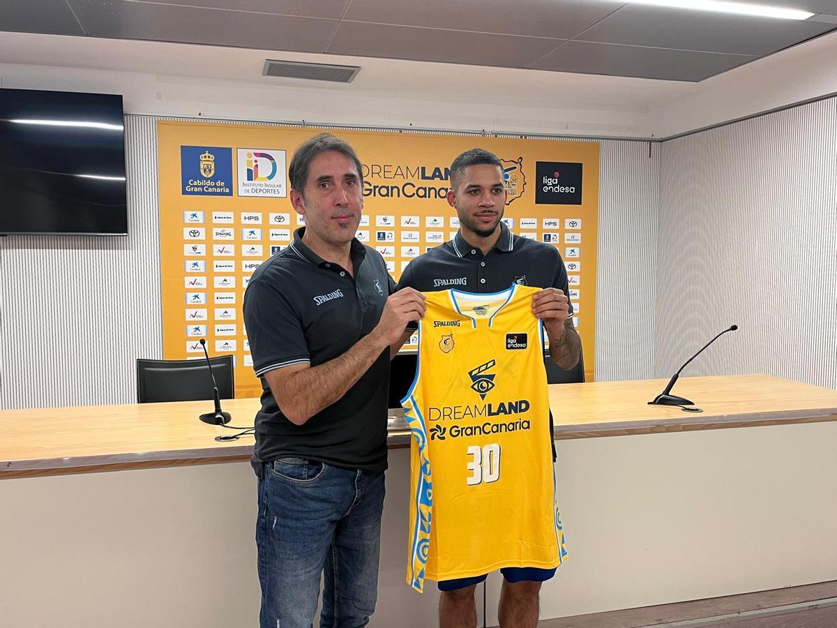 Willy Villar y Kassius Robertson