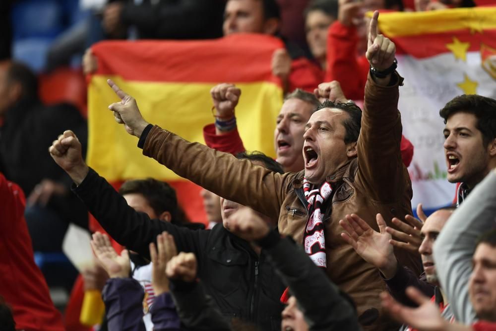 Las mejores imágenes de la final entre el Liverpool y el Sevilla.