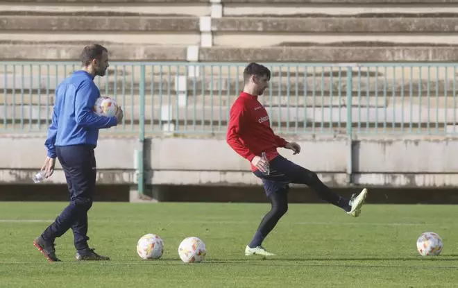Javi Flores tiene difícil entrar en la lista del Córdoba CF