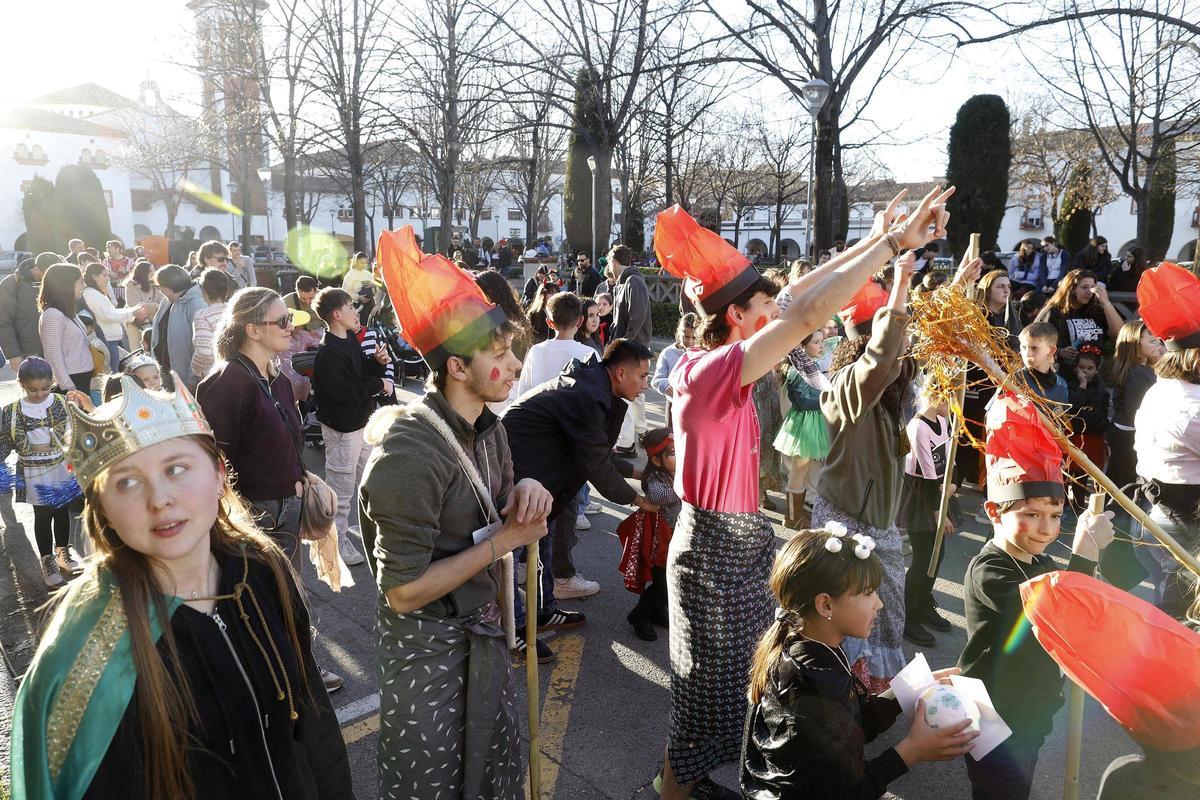 Imatges dels carnavals a barris de Girona