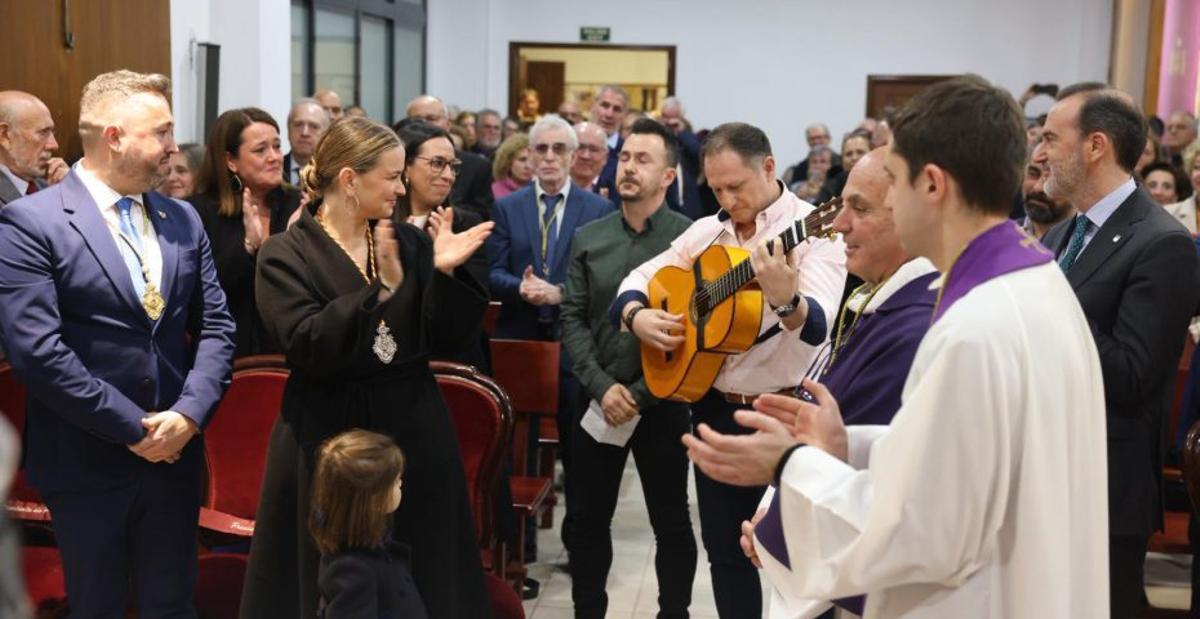 La presidenta del Govern durate la misa de la Hermandad del Rocío.  | @MARGAPROHENS
