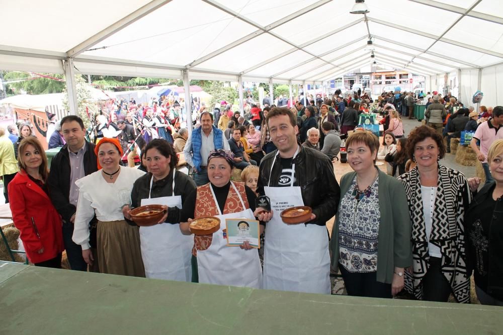 Comida en la calle de Posada de Llanera por San Isidro