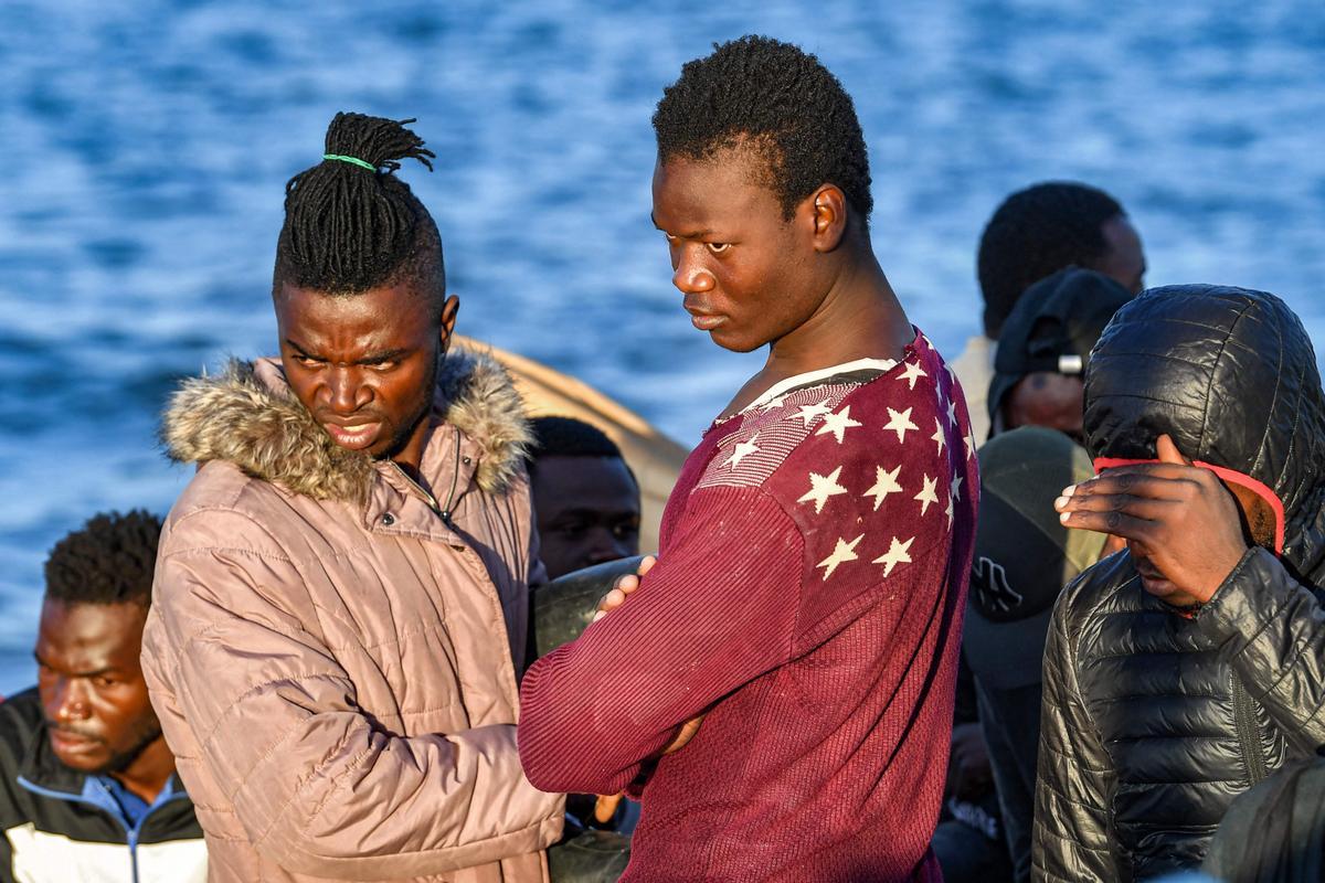 Rescate de migrantes subsaharianos frente a las costas de Sfax (Túnez)