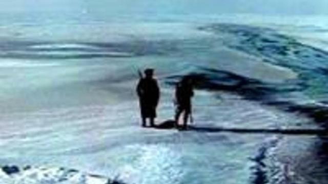 Un fotograma de la película Dersu Uzala, filmada en la taiga rusa.