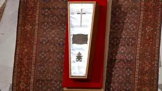 El Papa es despedido en un funeral histórico