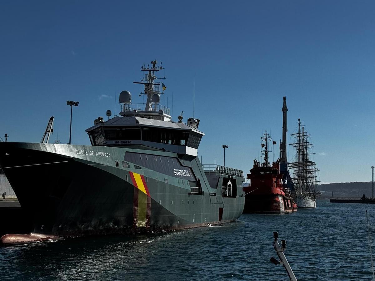 Los barcos Duque de Ahumada, Christian Radich y María Pita en el muelle de Calvo Sotelo de A Coruña
