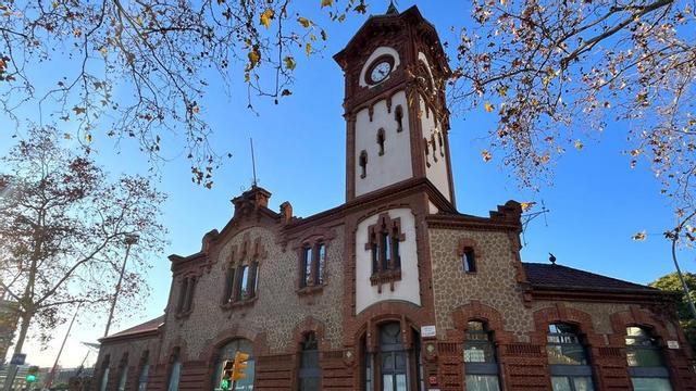 L’antiga estació de Magòria a la Bordeta, ara centre cívic.