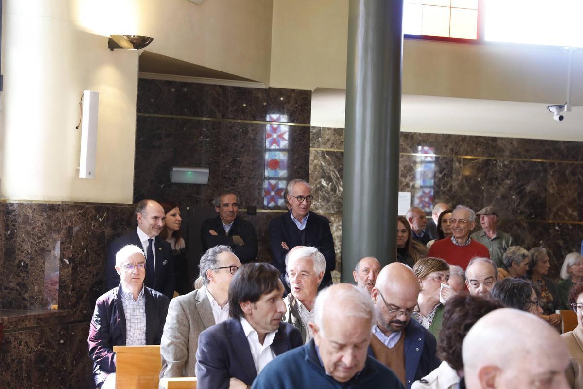 EN IMÁGENES: Multitudinario adiós a la química María Rosa Fernández, mujer del exrector Gotor