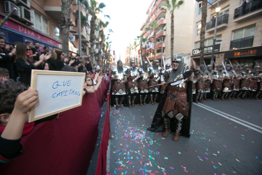 San Vicente celebra su entrada cristiana en las fiestas de Moros y Cristianos 2019