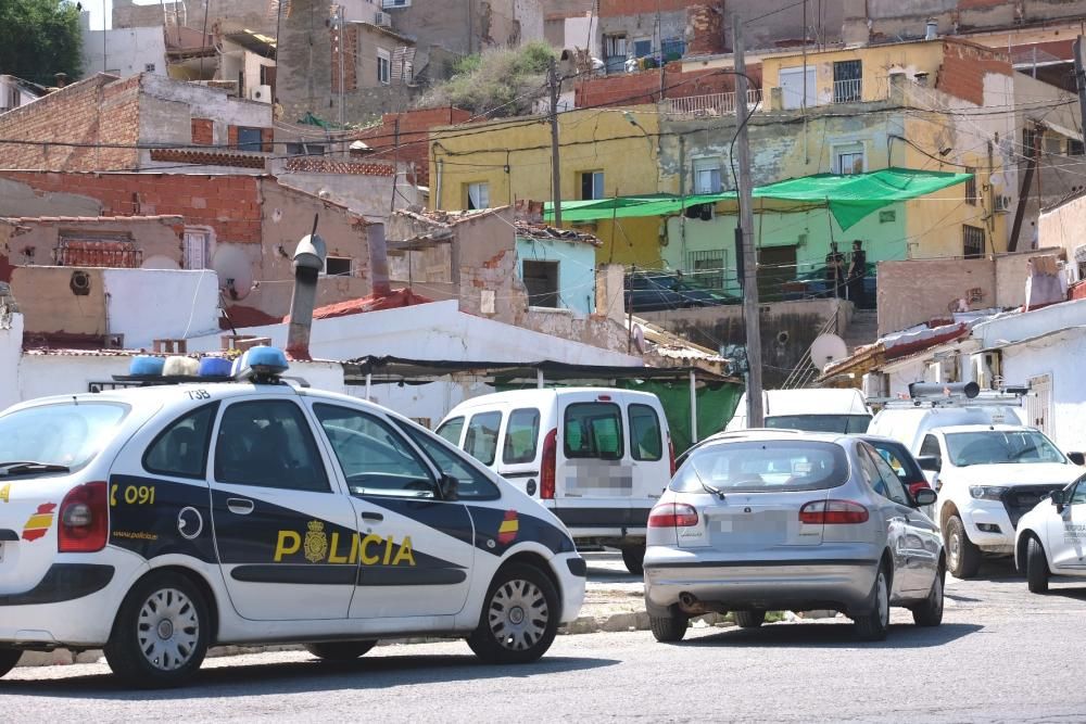 Redada antidroga de la Policía Nacional en el barrio de La Tafalera en Elda.