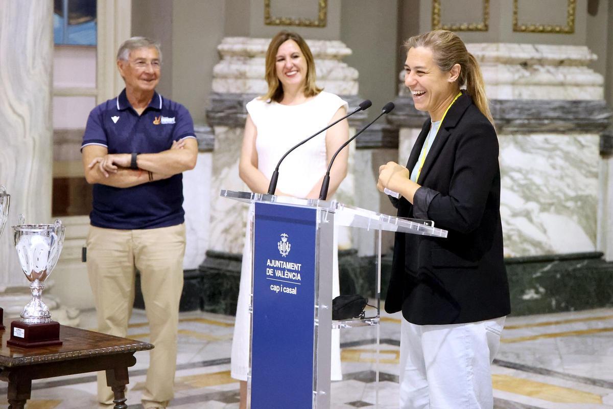 Recepción al CR Turia por su ascenso a la División de Honor Femenina