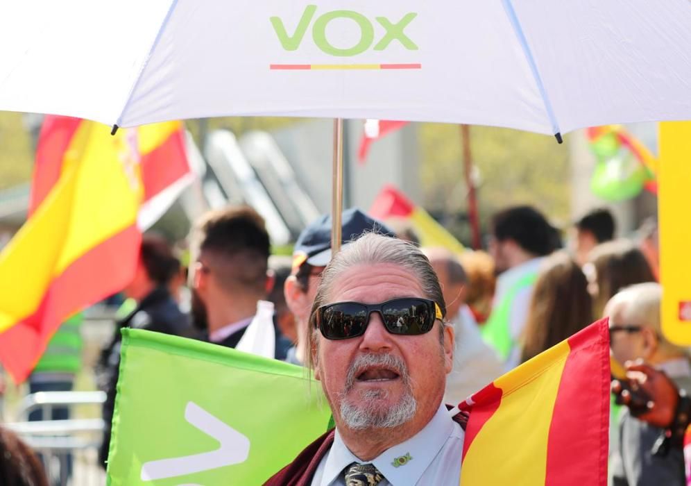 Protesta contra l'acte de VOX a Barcelona