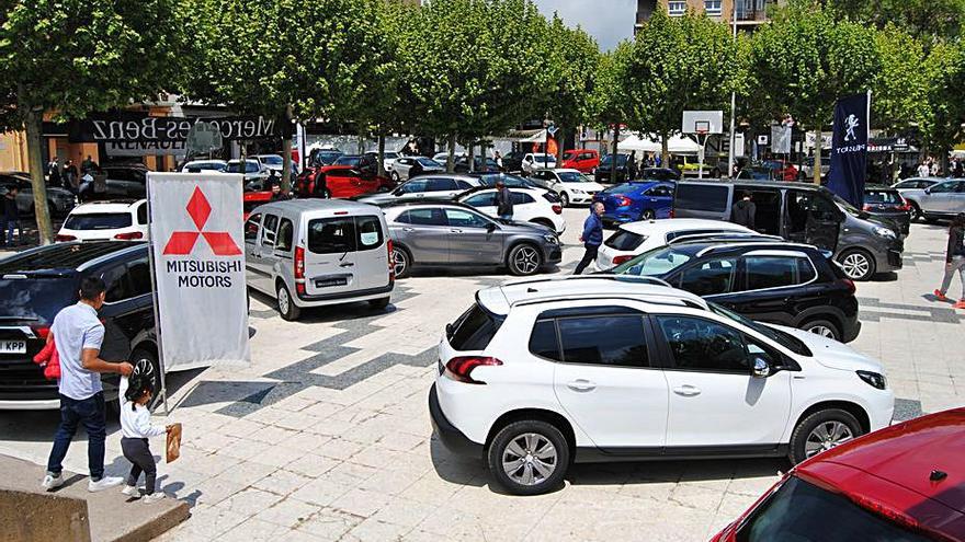 Expositors de vehicles a la mostra de Sant Isidre del 2019 | ARXIU/RICARD MONSÓ