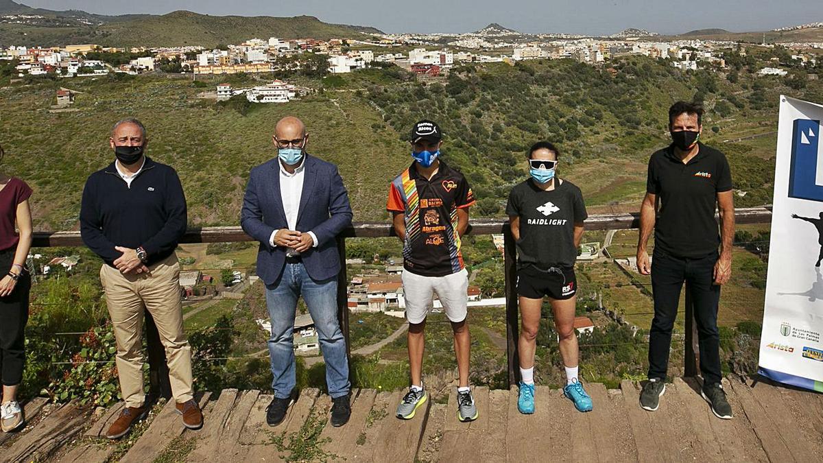 In the image, from left to right, Leticia López, Francisco Castellano, Aridany Romero, Javi Fernández, Maite Maiora and Fernando González.  |  |  CARLOS DÍAZ RECIO