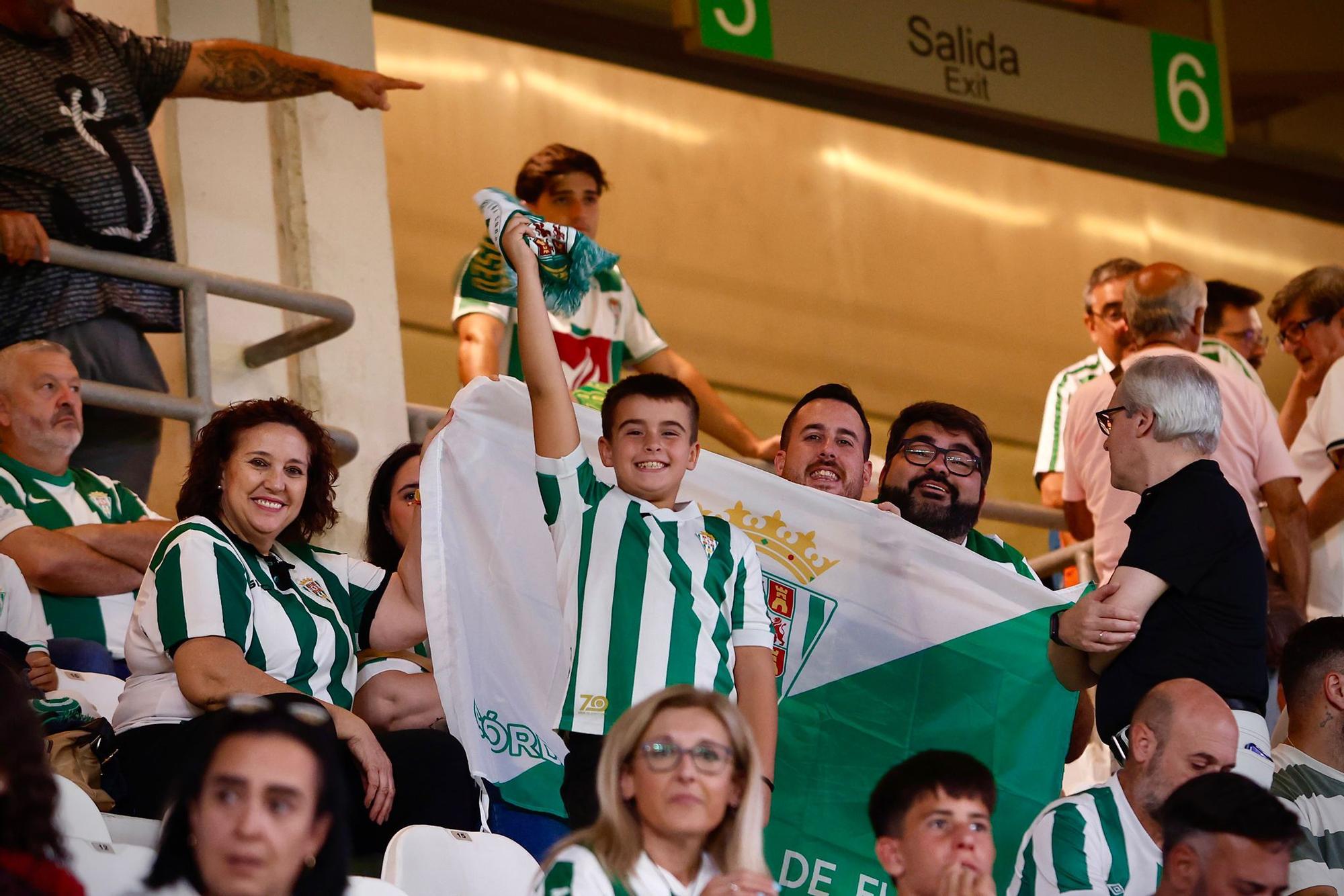Córdoba CF-Cultural Leonesa | Las imágenes de la afición en El Arcángel