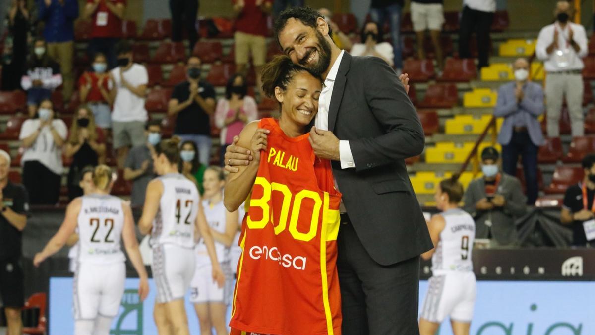 La selección española de baloncesto prepara los juegos en Córdoba.